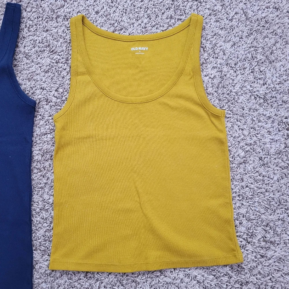 Lot Set Of Navy Tank Top Shirt Navy Blue Mustard Yellow Ribbed Scoop Size Small